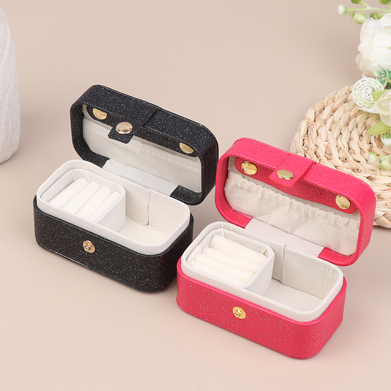 Travel Accessories Display - Minimalist Tarzda Taşınabilir PU Seyahat Düzenleyici