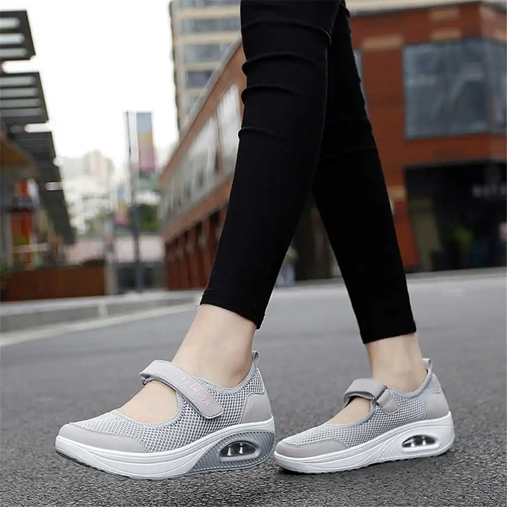 Travel Accessories For Young Women - 36-41 Demi-sezon Renkli Spor Ayakkabı Yürüyüş